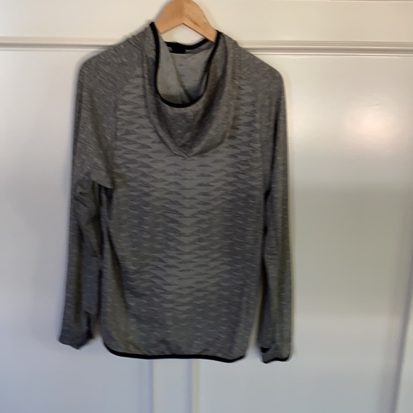 Nike dri-fit  jacket - Picture 2 of 4